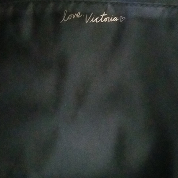 ๐๏ธ Victoria Secret Tote - Picture 4 of 6